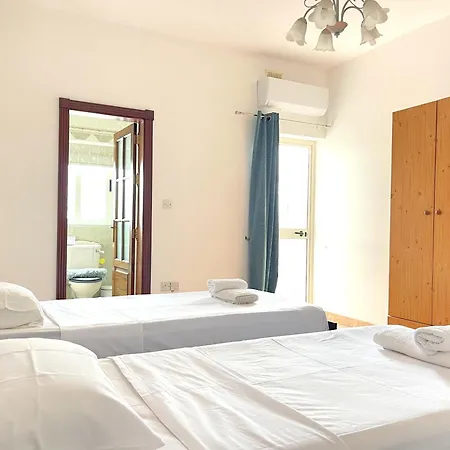 Apartment Charming Coastal In Cosmopolitan Sliema