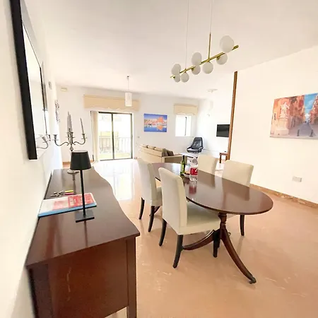 Apartman Charming Coastal In Cosmopolitan *